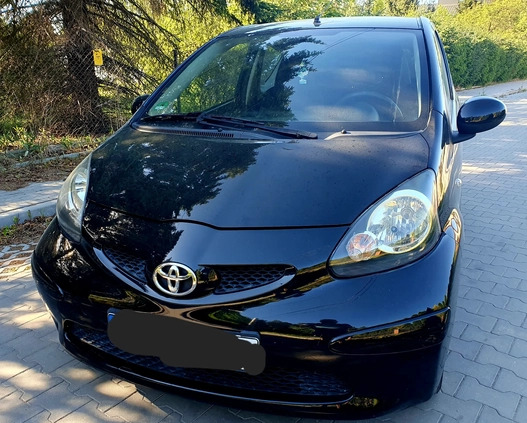 Toyota Aygo cena 9900 przebieg: 177452, rok produkcji 2007 z Nowe Miasteczko małe 92